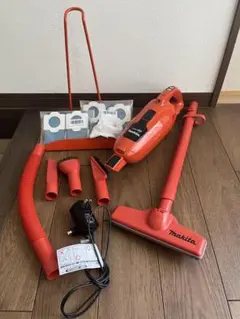 えま❤️プロフにお得情報あり❤️ マキタ　充電式クリーナー　CL113FDW 2025年最新】cl113fdの人気アイテム - メルカリ