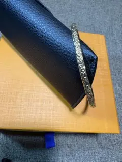 F 하와이안 주얼리 인그레이빙 골드 컬러 뱅글 브레이슬릿 미사용