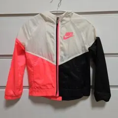 Nike キッズフード付きジャケット 6-7YRS 116-122cm