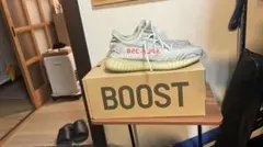 Yeezy Boost 350 V2 ブルーティント