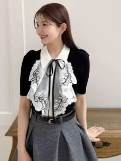 【新品】SNIDEL ラッフル刺繍ニットプルオーバー BLK フリー