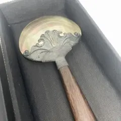 【最高級/刻印有】純銀製 SILVER 手鏡 ハンドミラー 菊紋 ヴィンテージ 最高級/刻印有】純銀製 SILVER 手鏡 ハンドミラー 菊紋 ヴィンテージ