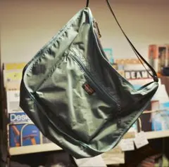 Item thumbnail for item 3aedd2a2-095e-48d8-8b5c-dced050d04ef