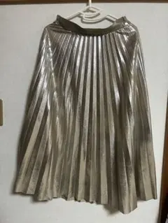 ZARA WOMAN メタリック プリーツ フレアスカートXSのサムネイル