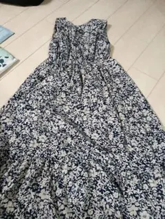 GU 花柄 ノースリーブ ロングワンピース