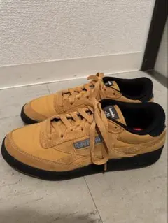 Reebok スニーカー