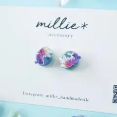 金魚ピアス＊ 青紫　金魚　祭り　着物　和風　小さい　タイル　ピアス　イヤリング