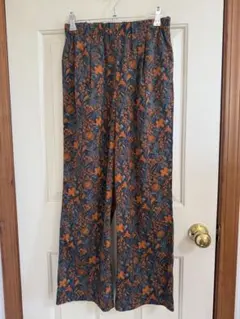 花柄リバーシブルワイドパンツ