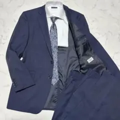 美品　ジョンピアース　形状安定2パンツスーツ　ネイビー　ストライプ　AB7