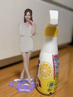 TWICE サナ　アクリルスタンド