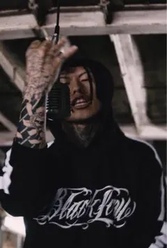 Pxrge Trxxxper着用 YXNGBRATZ Logo Knit - メルカリ