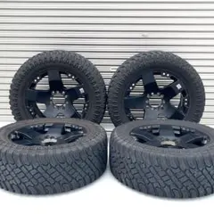 KMC ROCKSTAR XD775 20インチ タンドラ セコイアのサムネイル
