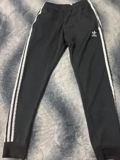 adidas トラックパンツ
