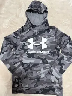Under Armour 迷彩柄 ジャケット　Mサイズ Under Armour 迷彩柄 ジャケット Mサイズ 大きいサイズと大きい