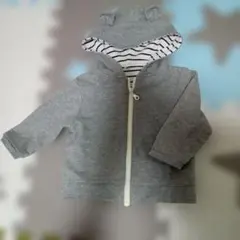 UNITED ARROWS　フード付きグレーのトレーナー 75cm