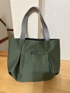 カーキ色 トートバッグ キャンバス地