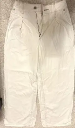 GU ホワイト パンツ Sサイズ