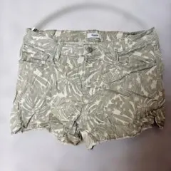 kensie jeans 葉柄ショートパンツ カーキ系