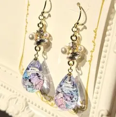 1860.スワロ入り♡ しずく型レジンピアス♡