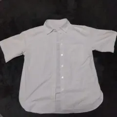 襟付きシャツ　白　GU　半袖