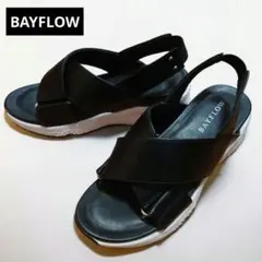 BAYFLOW クロスストラップサンダル ブラックのサムネイル