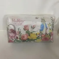 新品・未使用品　ピーターラビットポーチ　花・蝶々柄