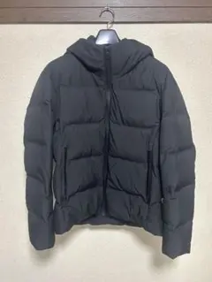 UNIQLO フード付き ブラックシームレスダウンジャケット　L