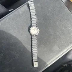 Yves Saint Laurent アナログ時計 シルバー