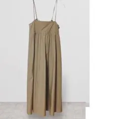 カーキ スリーブレス ワンピース