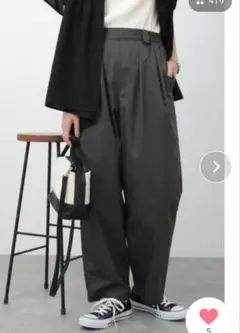 Samansa Mos2 blue　タックトラウザーパンツ　チャコールグレー