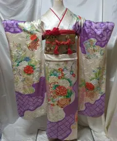 昭和レトロ振袖 正絹 アイボリー地色 刺繍 絞り 華やか フルセット 