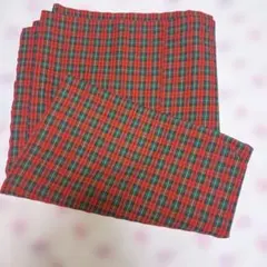 赤と緑のチェック柄生地　約88cm×約144cm