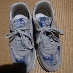 PRADA カモフラージュ柄 スニーカー　ランナーのサムネイル