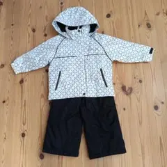 子ども用スノーウェアセット（ジャケット+オーバーオール）