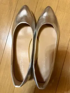 First Contact ファーストコンタクト パンプス　シルバーのサムネイル