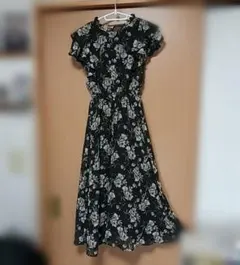 tocco closet フラワーワンピース 黒 ブラック 花柄