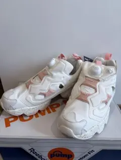 Item thumbnail for item 65fd9d0a-5e22-49fb-ab7a-cd66ee34cb5b