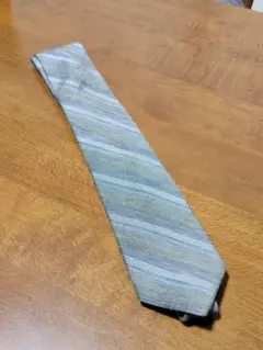 ストライプデザイン ネクタイ