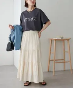 Discoat サテンワッシャーボリュームティアードロングスカート　オフホワイト