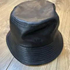 Lee レザー風ブラック バケットハット