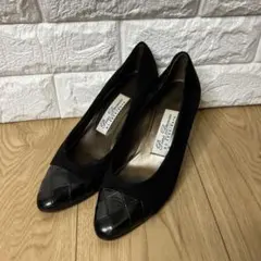 銀座かねまつ YOSHINOYA ハイヒールパンプス 黒 スエード キルティング