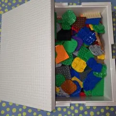 LEGOカラフルブロックと収納ボックス