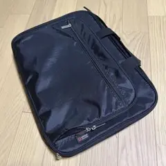 パソコンバック　ナイロン性　バック　黒　ポケット多　肩掛け可能