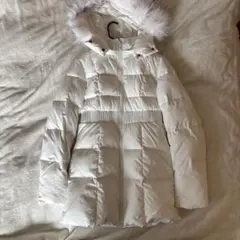 GYDA ホワイトダウンジャケット