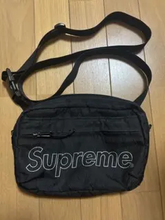 24時間以内発送 完売品 美品 黒色 19ss Shoulder Bag - メルカリ