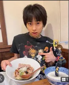 キングダムハーツ　tシャツ