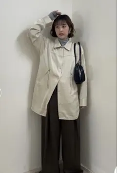 KBF ケービーエフ サテンロングシャツ
