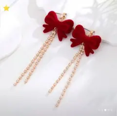 赤いベルベット風リボンピアス　可愛い　お洒落　個性的　カジュアル　新品
