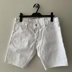 DSQUARED2ショートパンツ