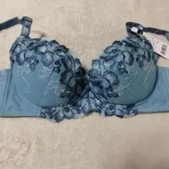 Item thumbnail for item f75d4f3a-5d69-47f2-b090-5f06da1fd251